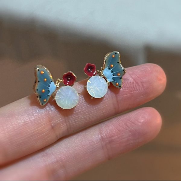 geometric earrings for women bohemian flower butterfly pendants female dangle earrings 2023, Silver
geometric earrings for women bohemian flower butterfly pendants female dangle earrings 2023, Silver
