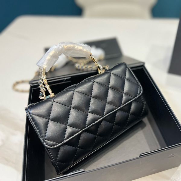 womens classic enamel handle totes bags handle vanity with gold chain crossbody shoulder cosmetic case 15x11cm/18x11cm outdoor purse
womens classic enamel handle totes bags handle vanity with gold chain crossbody shoulder cosmetic case 15x11cm/18x11cm outdoor purse