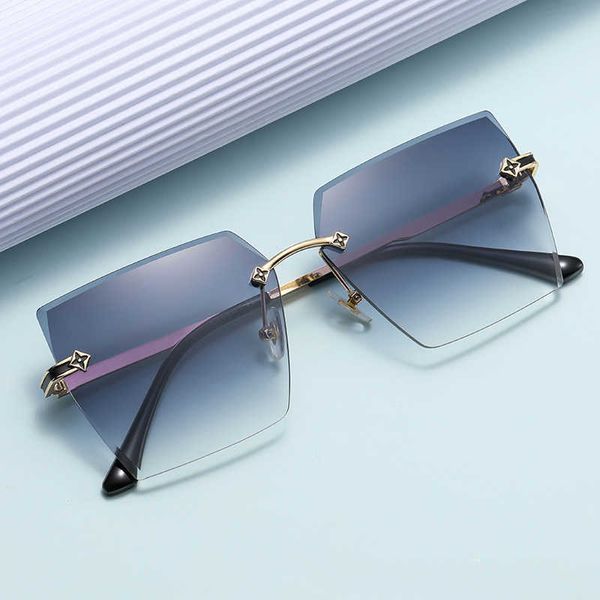 frames 2022 new frameless trimming sunglasses fashion four leaf box uv proof sunglasses ce certification, White;black
frames 2022 new frameless trimming sunglasses fashion four leaf box uv proof sunglasses ce certification, White;black