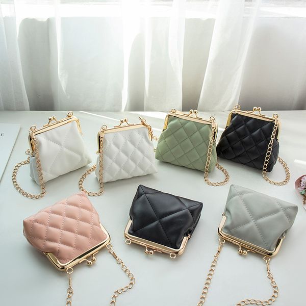 evening bags brand women's bag 2023 fashion ringer chain single shoulder design clip mini small 230424
evening bags brand women's bag 2023 fashion ringer chain single shoulder design clip mini small 230424