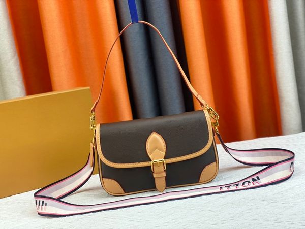luxurys designers women handbags purses bag genuine leather pochette diane handbag shoulder bags crossbody
luxurys designers women handbags purses bag genuine leather pochette diane handbag shoulder bags crossbody