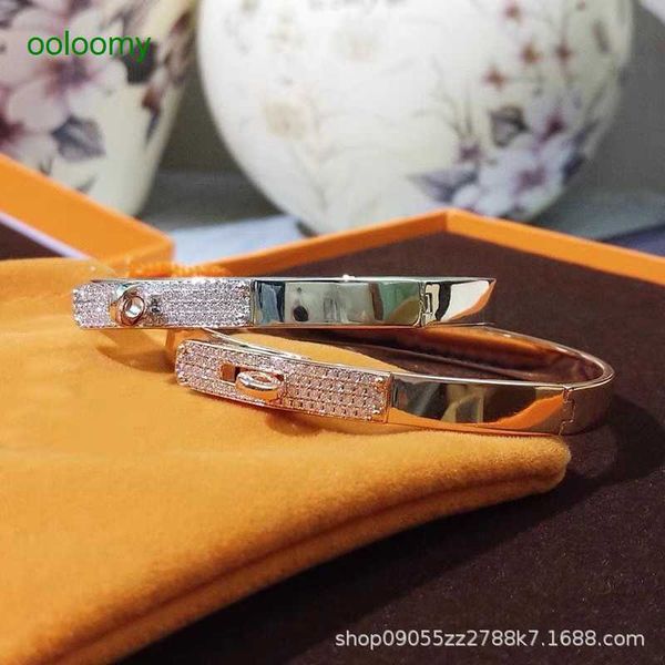 hemres designer bracelet small crowd s925 sterling silver designer full diamond 18k rose gold bracelet women's cool wind mesh red versa, Golden;silver
hemres designer bracelet small crowd s925 sterling silver designer full diamond 18k rose gold bracelet women's cool wind mesh red versa, Golden;silver
