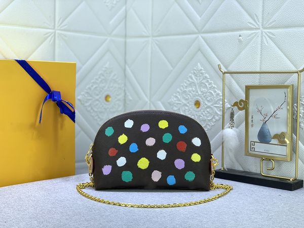 3d painted dots print make up cosmetic bag wash bag luxury crossbody shoulder bags toiletry bag messenger bag lipstick handbags
3d painted dots print make up cosmetic bag wash bag luxury crossbody shoulder bags toiletry bag messenger bag lipstick handbags