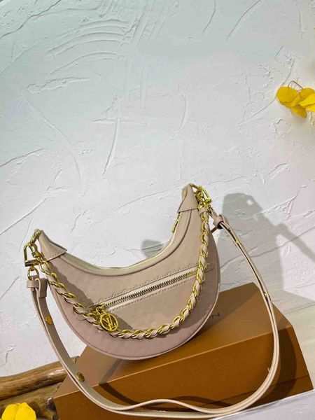 women designer embossing bags half moon handbag shoulder purses vintage monograms underarm bag crossbody louiseitys crescent bag dhgate tote
women designer embossing bags half moon handbag shoulder purses vintage monograms underarm bag crossbody louiseitys crescent bag dhgate tote