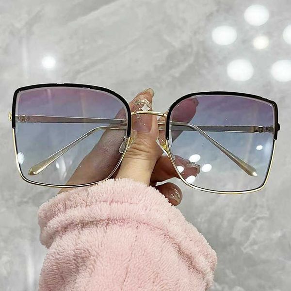 fashion half-frame sunglasses new style fashionable trendy street ps screen red tiktok glasses, White;black
fashion half-frame sunglasses new style fashionable trendy street ps screen red tiktok glasses, White;black