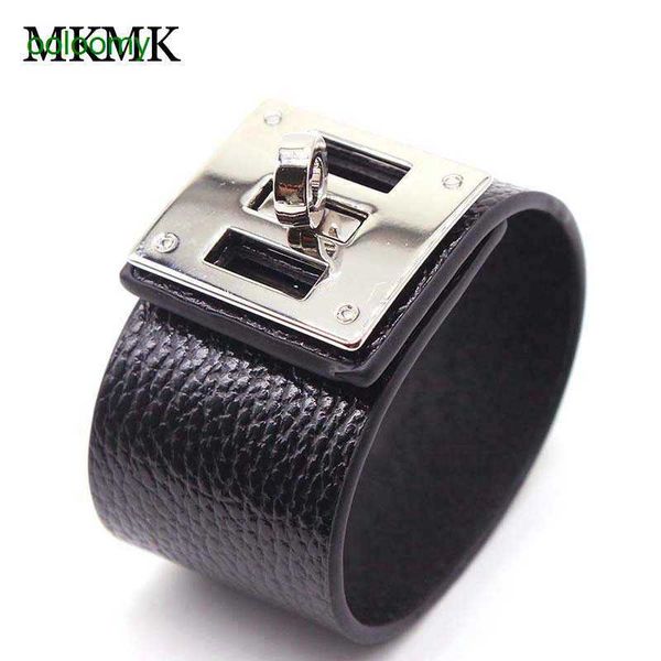 hemres designer bracelet new fashion bracelet versatile wide leather women's trend personalized jewelry, Black
hemres designer bracelet new fashion bracelet versatile wide leather women's trend personalized jewelry, Black