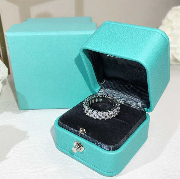 band rings luxurys desingers simples design sense sterling silver ladies classic six-claw diamond rng simple rings birthday gift with box 50
band rings luxurys desingers simples design sense sterling silver ladies classic six-claw diamond rng simple rings birthday gift with box 50