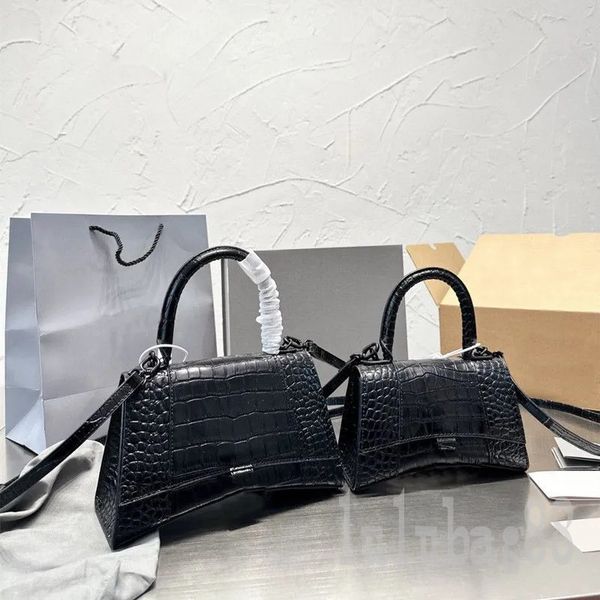 portable crocodile embossing sacoche luxury handbag multi style solid color bolso ladies small designe cross body bag exquisite leather
portable crocodile embossing sacoche luxury handbag multi style solid color bolso ladies small designe cross body bag exquisite leather