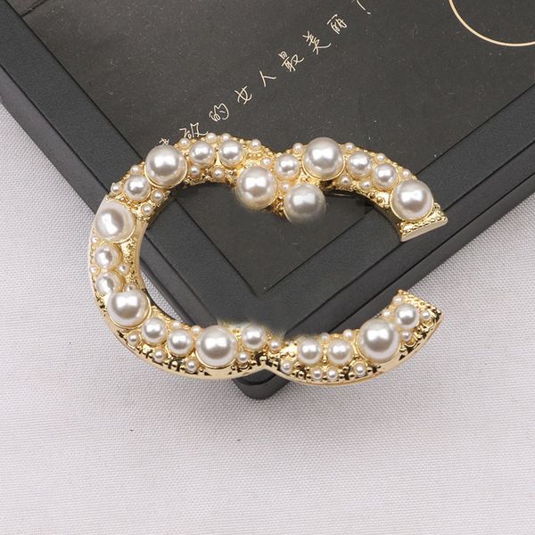 luxury designer pins brooches pearl crystal rhinestone 18k gold plated womens brand letter brooch pins sweater suit brought clothing jewelry, Gray
luxury designer pins brooches pearl crystal rhinestone 18k gold plated womens brand letter brooch pins sweater suit brought clothing jewelry, Gray