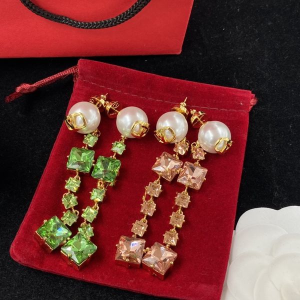 designer ladies brand designer earrings earstuds crystal ladies elegant wedding party jewelry, Golden;silver
designer ladies brand designer earrings earstuds crystal ladies elegant wedding party jewelry, Golden;silver
