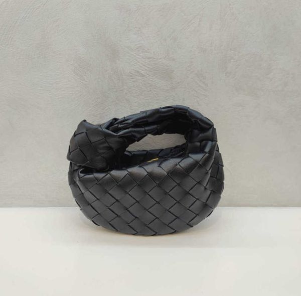 vneta knotted jodies fashion abottegas bags authentic designer leather bag jodie cassettes mini woven bags handbag girl hand held wrist hand
vneta knotted jodies fashion abottegas bags authentic designer leather bag jodie cassettes mini woven bags handbag girl hand held wrist hand