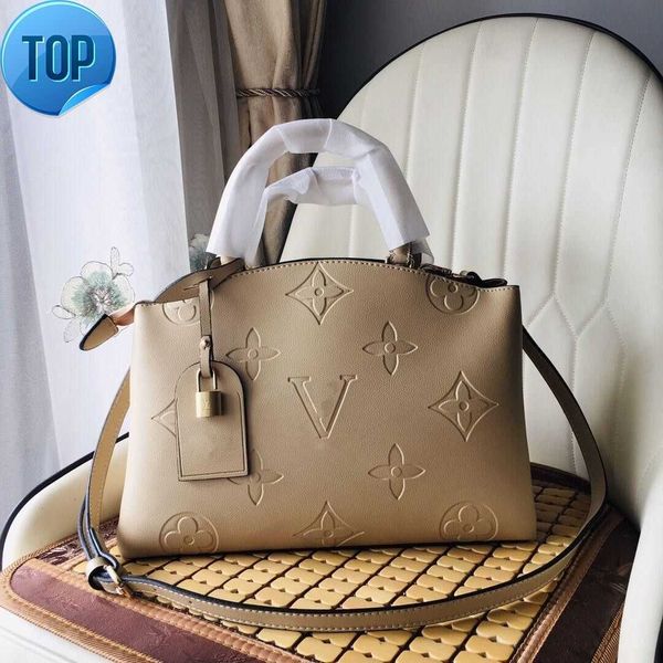 totes genuine leather luxurys women handbags square bag fashion cover lock shoulder crossbody phone beach designer bags messenger bags fast
totes genuine leather luxurys women handbags square bag fashion cover lock shoulder crossbody phone beach designer bags messenger bags fast