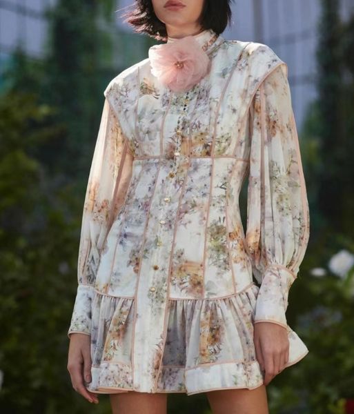 2023 floral dress new design sense niche french bubble sleeve printed princess floral dress, Black;gray
2023 floral dress new design sense niche french bubble sleeve printed princess floral dress, Black;gray