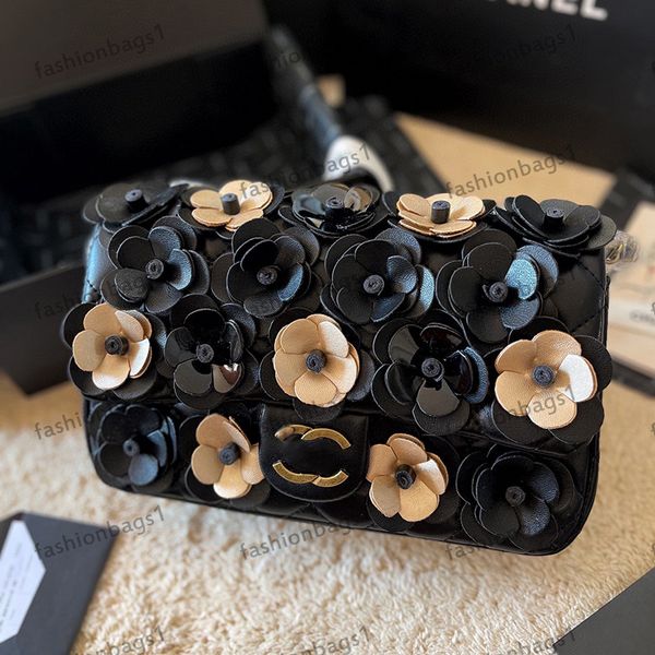23p/cf designer womens shoulder bag camellia embroidery handbag hardware metal turn button matelasse chain crossbody bag camera bags makeup
23p/cf designer womens shoulder bag camellia embroidery handbag hardware metal turn button matelasse chain crossbody bag camera bags makeup