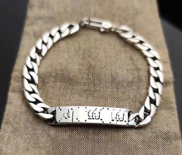charm bracelets luxury designer bracelet charm gift hip hop women mens bracelets trendy cuban chain stainless steel cuff bangle couple with, Golden;silver
charm bracelets luxury designer bracelet charm gift hip hop women mens bracelets trendy cuban chain stainless steel cuff bangle couple with, Golden;silver