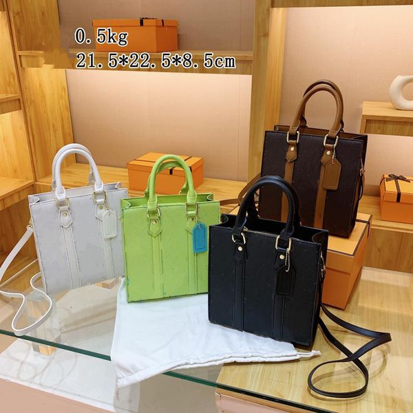 luxury girls letter printed handbags classic kids single shoulder tote bag 2023 children pu leather messenger bag a9960, Black
luxury girls letter printed handbags classic kids single shoulder tote bag 2023 children pu leather messenger bag a9960, Black