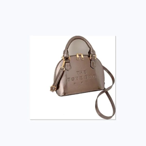 designer-handbags women messenger bag classic crossbody bags lady totes with key lock shoulder strap dust bags purse
designer-handbags women messenger bag classic crossbody bags lady totes with key lock shoulder strap dust bags purse