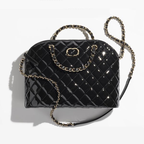 designer shiny patent leather shell bag luxury wallet chain shoulder bag crossbody bag portable makeup bag mobile phone bag
designer shiny patent leather shell bag luxury wallet chain shoulder bag crossbody bag portable makeup bag mobile phone bag
