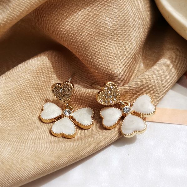 lovely white color flower dangle earrings for women heart flower round leaf triangle pearl bowknot wedding jewelry brincos gift, Silver
lovely white color flower dangle earrings for women heart flower round leaf triangle pearl bowknot wedding jewelry brincos gift, Silver