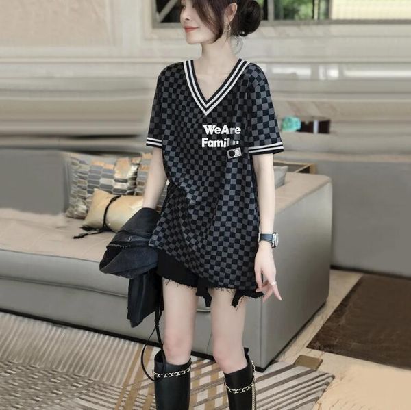 classic designer t shirt for women summer short sleeve v-neck plaid womens tshirt tee, White
classic designer t shirt for women summer short sleeve v-neck plaid womens tshirt tee, White