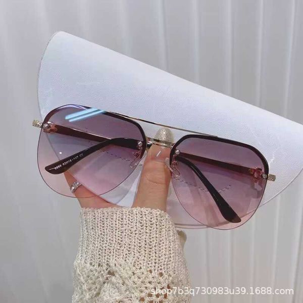 fashion half-frame sunglasses 2023 new driving for men and wo versatile korean version trendy metal frame plain glassesklka, White;black
fashion half-frame sunglasses 2023 new driving for men and wo versatile korean version trendy metal frame plain glassesklka, White;black