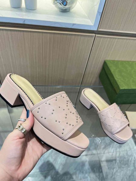 fashion designer slippers ggity summer flip classic slippers slide women's outdoor casual sandals k712, Black
fashion designer slippers ggity summer flip classic slippers slide women's outdoor casual sandals k712, Black