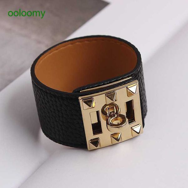 hemres designer bracelet imitation cowhide bracelet buckle punk style rivet korean women's network red cool handsome handpiece ec2d, Golden;silver
hemres designer bracelet imitation cowhide bracelet buckle punk style rivet korean women's network red cool handsome handpiece ec2d, Golden;silver