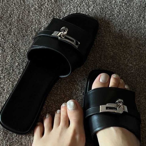 lock 2023 womens slippers slides designer summer oran flat bottom sandals luxurys wearing beach low heel women dzcs
lock 2023 womens slippers slides designer summer oran flat bottom sandals luxurys wearing beach low heel women dzcs