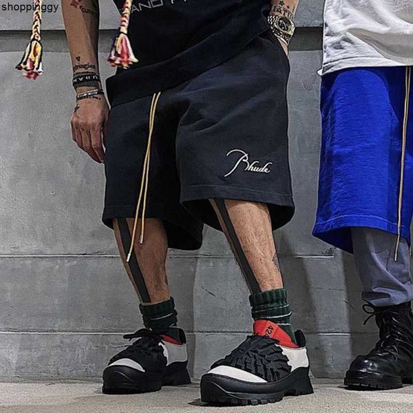 shorts new fashion brand rhude and women's version embroidered letters high street drawcord american loose trend sweatpants, White;black
shorts new fashion brand rhude and women's version embroidered letters high street drawcord american loose trend sweatpants, White;black