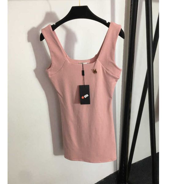 23ss summer dresses women dress womens designer clothing monogram brooch embellished versatile suspender dress womens clothing a1, Black;gray
23ss summer dresses women dress womens designer clothing monogram brooch embellished versatile suspender dress womens clothing a1, Black;gray