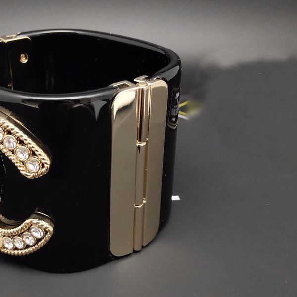 ch bangle love bangl suitable for 15-17cm wrist for woman designer bracelet official replica bangle details are consistent with the genuine, Black
ch bangle love bangl suitable for 15-17cm wrist for woman designer bracelet official replica bangle details are consistent with the genuine, Black