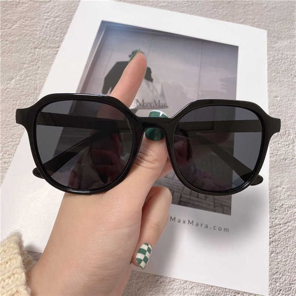 women's big gentle monster slim cool tiktok sunglasses gm designer korean disco version face ins men's net polygonal red glasses4z, White;black
women's big gentle monster slim cool tiktok sunglasses gm designer korean disco version face ins men's net polygonal red glasses4z, White;black