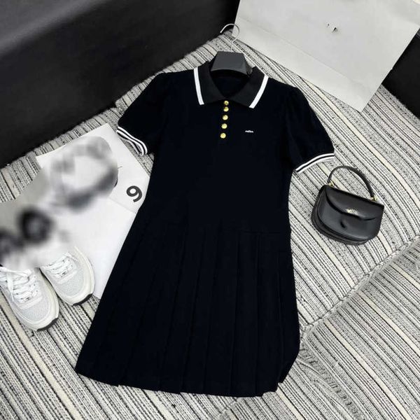23ss womens designer clothing summer dresses women dress embroidered monogrammed polo short sleeve lapel pleated dress womens clothing a1, Black;gray
23ss womens designer clothing summer dresses women dress embroidered monogrammed polo short sleeve lapel pleated dress womens clothing a1, Black;gray