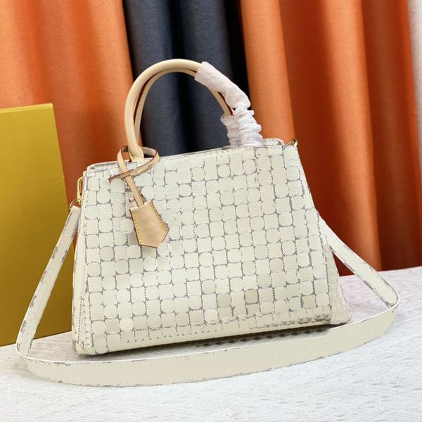 designer bag #41056 tote bag womens vintage printed handbag classic leather crossbody bag fashion shoulder bag large capacity portable bag
designer bag #41056 tote bag womens vintage printed handbag classic leather crossbody bag fashion shoulder bag large capacity portable bag