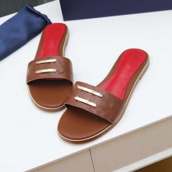 size 35-43 designers slippers for men women floral slides flats platform sandals rubber brocade slides mules flip flops beach shoes loafers, Black
size 35-43 designers slippers for men women floral slides flats platform sandals rubber brocade slides mules flip flops beach shoes loafers, Black