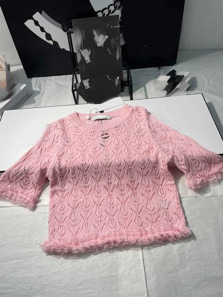 23ss womens designer clothing womens knits crewneck hollowed out lace lace lace short sleeve knitted womens clothes, White
23ss womens designer clothing womens knits crewneck hollowed out lace lace lace short sleeve knitted womens clothes, White