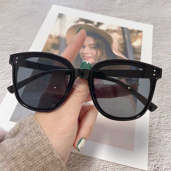 fashion gm cool sunglasses gentle monster designer uv resistant for men and women, White;black
fashion gm cool sunglasses gentle monster designer uv resistant for men and women, White;black