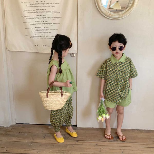clothing sets 2023 summer boy girl matching clothes brother sister floral short sleeve shorts 2pcs suit twins siblings outfits chil aa230426, White
clothing sets 2023 summer boy girl matching clothes brother sister floral short sleeve shorts 2pcs suit twins siblings outfits chil aa230426, White