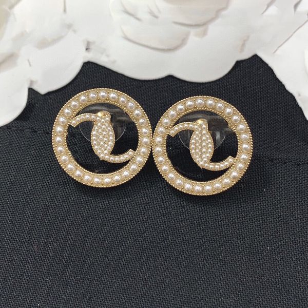 fashion designer c earring luxury stud earing brand women jewelry metal letter ccity crystal pearl gold earrings cjeweler woman gift orecchi, Golden;silver
fashion designer c earring luxury stud earing brand women jewelry metal letter ccity crystal pearl gold earrings cjeweler woman gift orecchi, Golden;silver