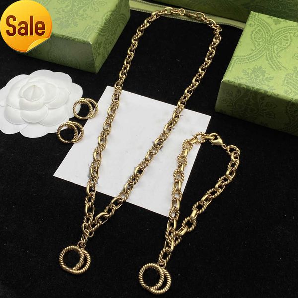 fashion designer letter necklace for couple retro hip hop lovers gift personality silver plated chain necklace jewelry
fashion designer letter necklace for couple retro hip hop lovers gift personality silver plated chain necklace jewelry