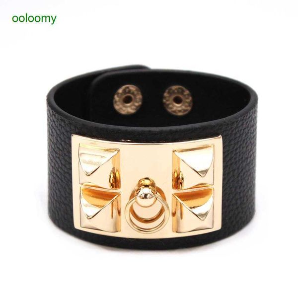 hemres designer bracelet punk style exaggerated large rivet bracelet alloy casual couple lychee pattern pu leather stgo, Black
hemres designer bracelet punk style exaggerated large rivet bracelet alloy casual couple lychee pattern pu leather stgo, Black