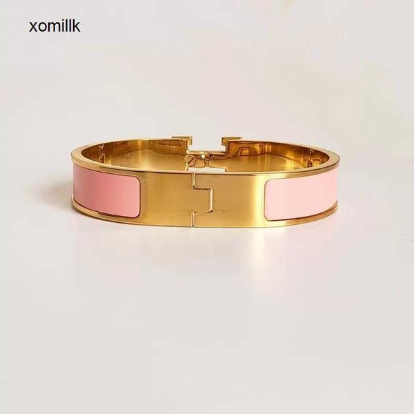 designer bangle bracelet stainless steel letter h gold plated buckle bracelet fashion jewelry men and women bracelets cll, Black
designer bangle bracelet stainless steel letter h gold plated buckle bracelet fashion jewelry men and women bracelets cll, Black
