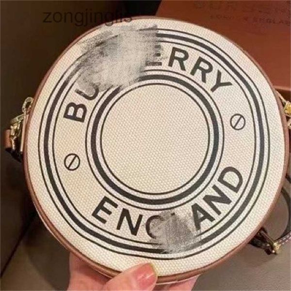family fashion women hands new outlet handbags tote b designer burbrerys canvas collated leather small round bag one shoulder cross body cas
family fashion women hands new outlet handbags tote b designer burbrerys canvas collated leather small round bag one shoulder cross body cas