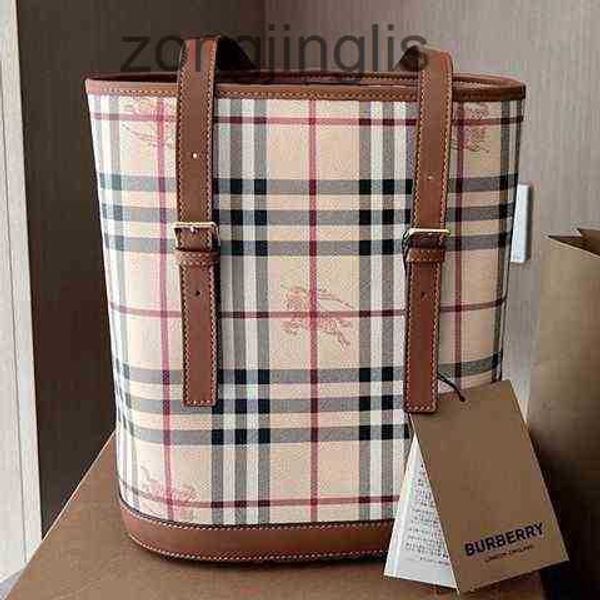 burbreryes strap new fashion designer tote woman handbags hands outlet the shoulder the medieval bucket bag can be adjusted and can be carri
burbreryes strap new fashion designer tote woman handbags hands outlet the shoulder the medieval bucket bag can be adjusted and can be carri