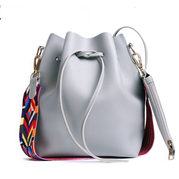 evening bags vintage fashion small women leather bucket handbag tassel drawstring shoulder messenger crossbody purses 230426
evening bags vintage fashion small women leather bucket handbag tassel drawstring shoulder messenger crossbody purses 230426