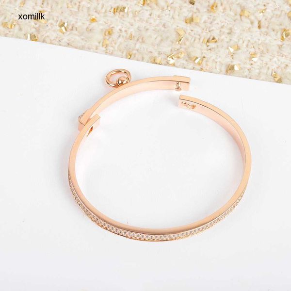 luxury h brand pure 925 sterling silver jewelry women lock full diamond bangle rose gold knot bangle wedding engagement bracelet cll, Black
luxury h brand pure 925 sterling silver jewelry women lock full diamond bangle rose gold knot bangle wedding engagement bracelet cll, Black