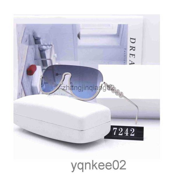 designer versage sunglass cycle luxurys fashion sport polarize round sunglasses for womens mens summer vintage driving tourism shopping shoo, White;black
designer versage sunglass cycle luxurys fashion sport polarize round sunglasses for womens mens summer vintage driving tourism shopping shoo, White;black