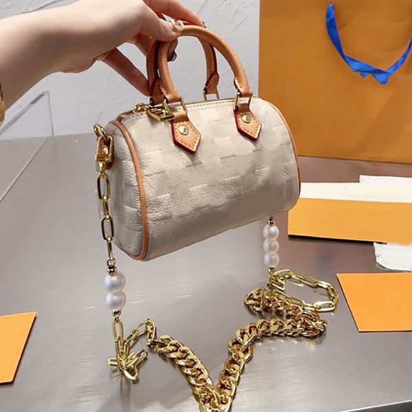 mini shoulder bag embossed flower crossbody bags r wholesale fashion cross body high-quality handbags party chains classic
mini shoulder bag embossed flower crossbody bags r wholesale fashion cross body high-quality handbags party chains classic