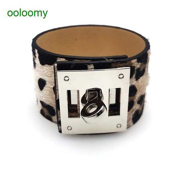 hemres designer bracelet bracelet exaggerate nightclub versatile personalized leopard pattern horse hair pu faux leather fashion wide female, Black
hemres designer bracelet bracelet exaggerate nightclub versatile personalized leopard pattern horse hair pu faux leather fashion wide female, Black