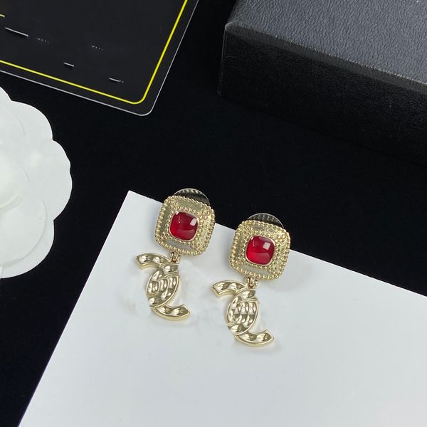 fashion designer c earring luxury stud earing brand women jewelry metal letter ccity crystal pearl gold earrings cjeweler woman gift orecchi, Golden;silver
fashion designer c earring luxury stud earing brand women jewelry metal letter ccity crystal pearl gold earrings cjeweler woman gift orecchi, Golden;silver